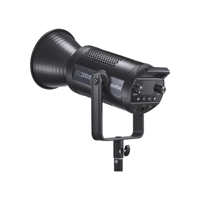Godox Bi-Color Zoomable LED Video Light SZ200Bi Godox Bi-Color Zoomable LED Video Light SZ200Bi