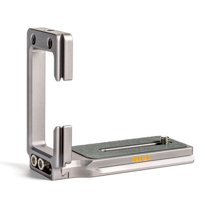 NiSi PRO NLP-CG Adjustable L Bracket for Camera with Flip Out Screen (Tripod mount point in the middle of the camera base) NiSi PRO NLP-CG Adjustable L Bracket for Camera with Flip Out Screen (Tripod mount point in the middle of the camera base)