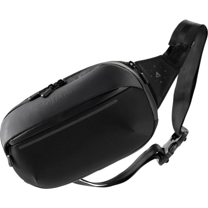 Gomatic Navigator Sling 1L Black Gomatic Navigator Sling 1L Black
