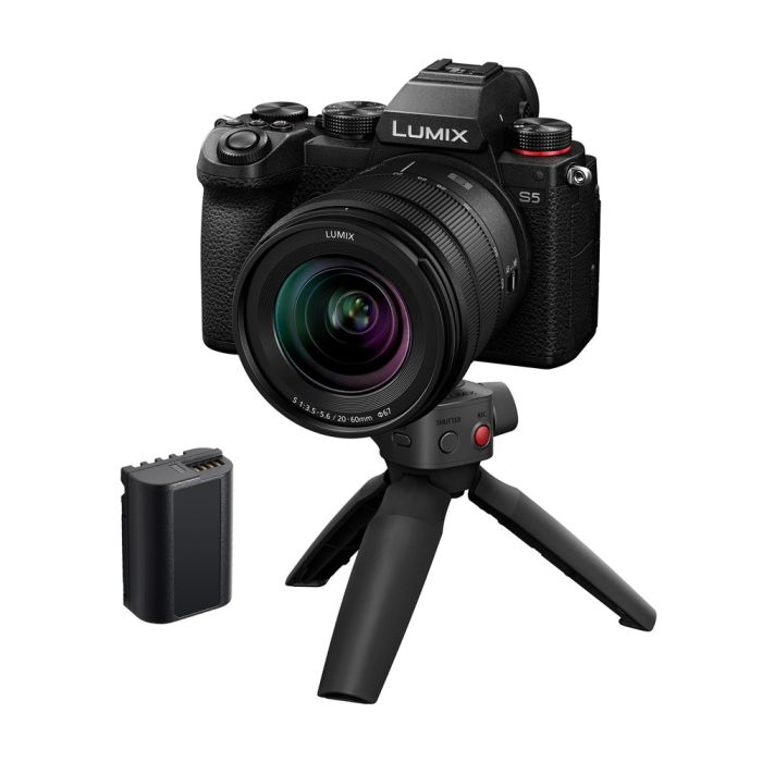 Panasonic Lumix S5 Kit 20-60mm f/3.5-5.6 + Shooting Grip + Spare Battery