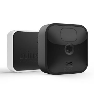 Blink Outdoor | Wireless, weather-resistant HD security camera with two-year battery life and motion detection | 1-Camera System